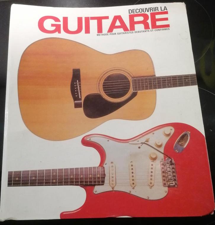 BXL  Cahier avec 15 numeros DECOUVRIR LA GUITARE, Boeken, Muziek, Gelezen, Instrument, Ophalen of Verzenden