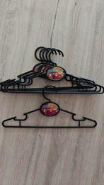 Disney Cars kledinghangers 6 stuks perfecte staat, Kinderen en Baby's, Kindermode-accessoires, Ophalen, Zo goed als nieuw