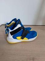 Basketschoenen Decathlon maat 36, Ophalen of Verzenden, Gebruikt, Schoenen