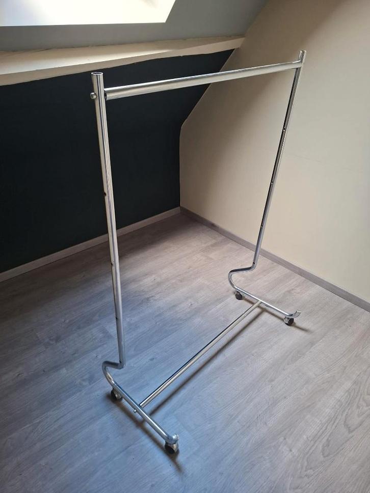 kledingrek op wieltjes, Kleding | Dames, Kledingrekken, Gebruikt, Met wielen, Ophalen