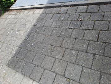 Gratis klinkers zelf uit te breken beschikbaar voor biedingen
