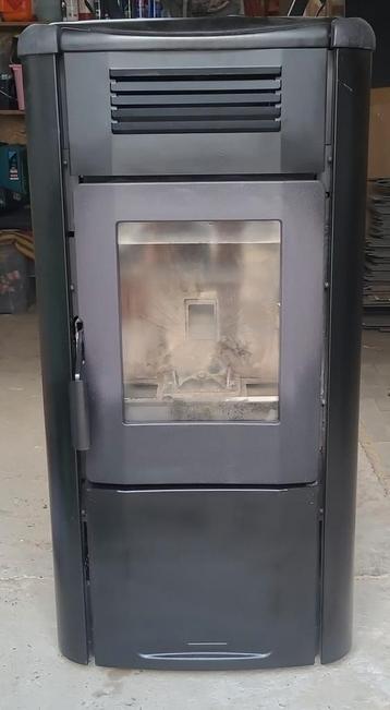 pelletkachel extraflame 11,4kw  beschikbaar voor biedingen