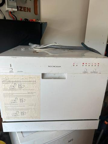 Kleine vaatwasmachine beschikbaar voor biedingen
