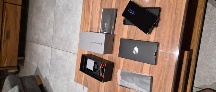 Redmagic 10 pro 256 gigas. Smartphone gaming, Telecommunicatie, Overige Telecommunicatie, Gebruikt