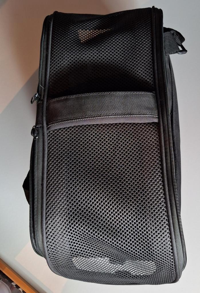 Draagtas klein hondje, Dieren en Toebehoren, Honden-accessoires, Zo goed als nieuw, Ophalen