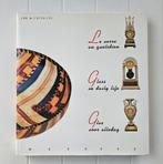 Le verre au quotidien/Glass in daily life/Glas voor alledag, Antiquités & Art, Enlèvement ou Envoi