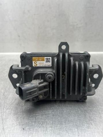 DIVERS Corolla Touring Sport (E21 / EH1) (|8821033120|), Utilisé, Toyota