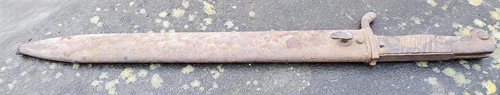 Baïonnette ancienne, Enlèvement, Épée ou sabre