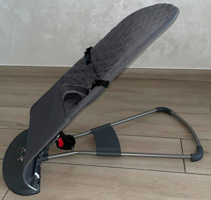BabyBjorn Bliss wipstoel donkergrijs, Kinderen en Baby's, Wipstoeltjes, Zo goed als nieuw, Wipstoel, Overige merken, Verstelbaar