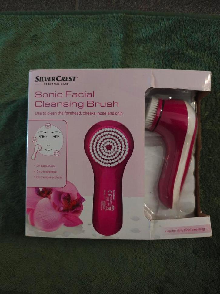 SILVERCREST FACIAL Cleansing Brush, Elektronische apparatuur, Persoonlijke Verzorgingsapparatuur, Nieuw, Ophalen