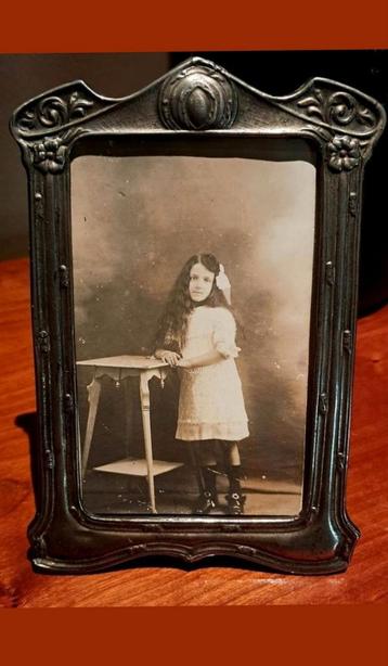 Art nouveau fotokader, tin beschikbaar voor biedingen