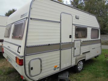 mooie avento ROYAL 420,vast bed,treinzit,vast wc,voortent beschikbaar voor biedingen