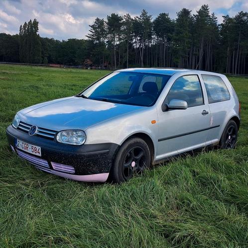 Golf 4 1.9TDI bj 1998, Auto's, Volkswagen, Particulier, Golf, Diesel, 3 deurs, Handgeschakeld, Zilver of Grijs, Ophalen