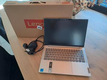 Lenovo IdeaPad Slim 5 14IAH8 (83BF001JMB) – AZERTY beschikbaar voor biedingen