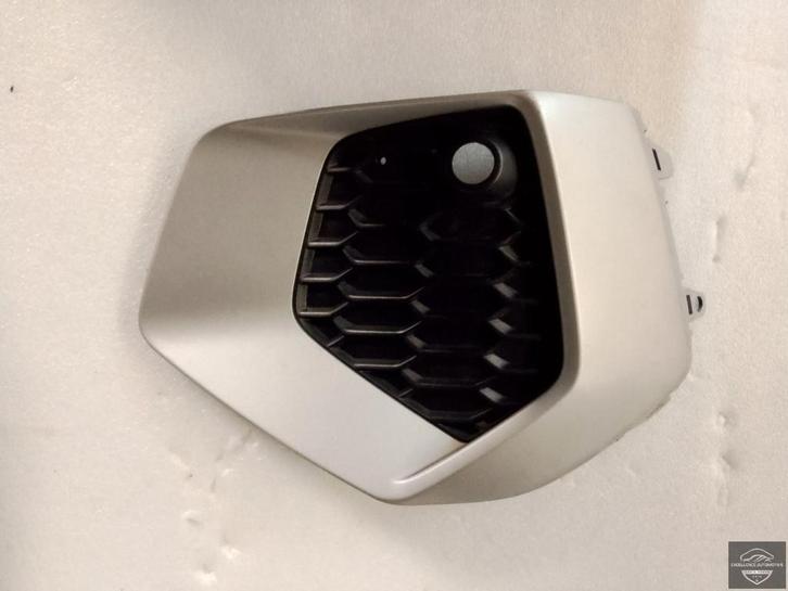 Audi A3 8Y 2020+ Voorbumper rooster Rechts 8Y0807954, Auto-onderdelen, Carrosserie, Bumper, Audi, Rechts, Gebruikt