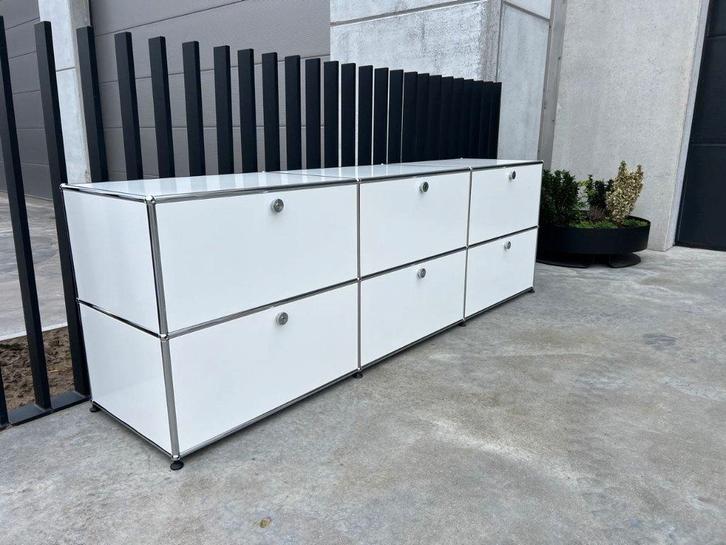 Buffet blanc Usm Haller, 225x50x74, Maison & Meubles, Armoires | Dressoirs, Comme neuf, 200 cm ou plus, 25 à 50 cm, Avec abattant(s)
