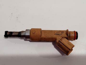 INJECTOR BRANDSTOF Toyota Prius (ZVW3) (2325037010), Auto-onderdelen, Gebruikt, Toyota