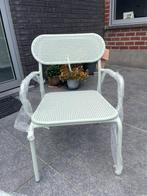 Lage metalen tuinstoelen in pastelgroene kleur, Tuin en Terras, Ophalen, Nieuw, Metaal, Stapelbaar