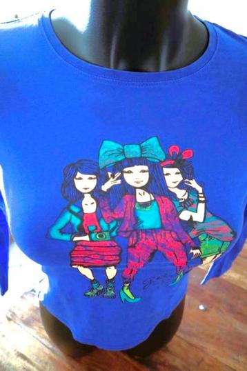 blauw T-shirt met fiere dames