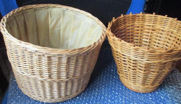 2 rieten cache po's, bloempotten, prima staat, samen of ..., Tuin en Terras, Bloempotten, Zo goed als nieuw, Overige materialen