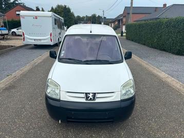 👉Gekeurd✅Airco❄️Peugeot Partner 2005 1.9 D 209 000 km✅, Autos, Camionnettes & Utilitaires, Achat, 2 places, Diesel, Particulier