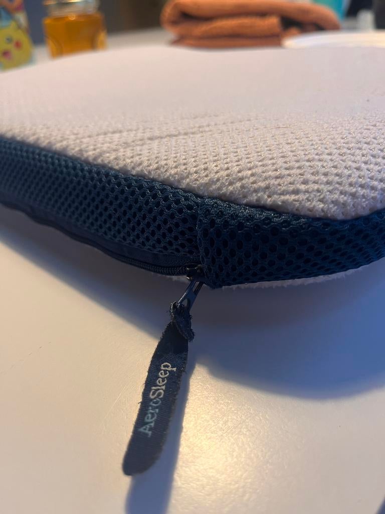 Aerosleep hoofdkussen small, Kinderen en Baby's, Kinderkamer | Beddengoed, Zo goed als nieuw, Kussen, Ophalen of Verzenden