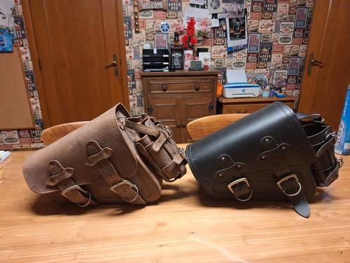 2 nieuwe handgemaakte lederen motortassen, Motoren, Accessoires | Koffers en Tassen, Nieuw, Ophalen