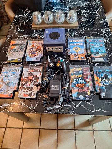 Paarse Gamecube-console + 8 games + geheugenkaart!