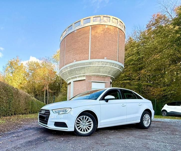 Audi A3 1.6 TDi Design EURO 6b, Auto's, Audi, Particulier, A3, ABS, Adaptieve lichten, Airbags, Airconditioning, Alarm, Bluetooth