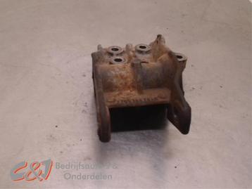 Steunlager rechts-voor van een Renault Master beschikbaar voor biedingen