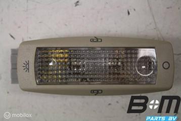 Leeslampje achterin Volkswagen Passat B7 5N0947291A beschikbaar voor biedingen