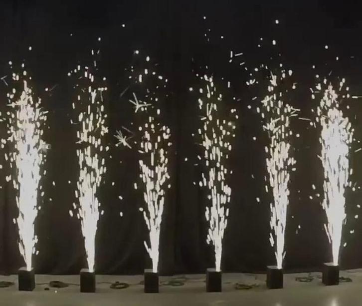 Showven sparkular mini. 7 stuks beschikbaar., Muziek en Instrumenten, Licht en Laser, Gebruikt, Overige typen, Ophalen