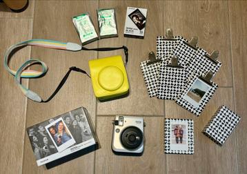 Instax mini 70 beschikbaar voor biedingen