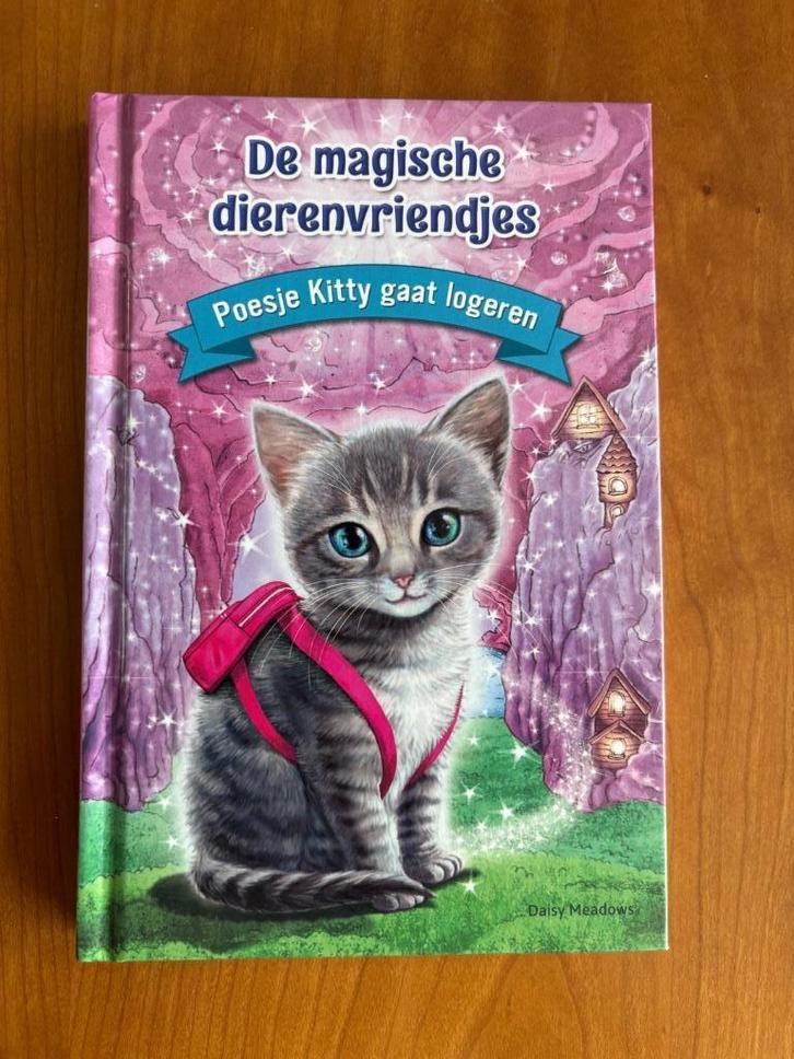 De magische dierenvriendjes : poesje Kitty gaat logeren 7-9j, Boeken, Kinderboeken | Jeugd | onder 10 jaar, Zo goed als nieuw