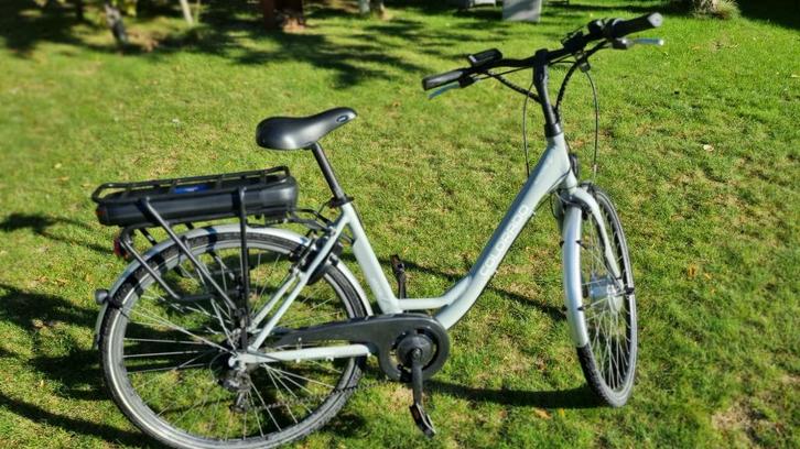 Elektrische fiets, Fietsen en Brommers, Elektrische fietsen, Zo goed als nieuw, Overige merken, 55 tot 59 cm, 30 tot 50 km per accu
