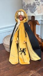 Vieille poupée avec tapis en forme de lion flamand, Antiquités & Art, Enlèvement ou Envoi