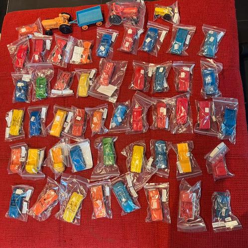 Grote collectie vintage retro auto’s plastic collectors, Verzamelen, Complete verzamelingen en Collecties, Ophalen