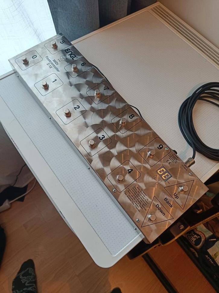 Engl Z12 midi controller, Muziek en Instrumenten, Instrumenten | Toebehoren, Zo goed als nieuw, Ophalen of Verzenden