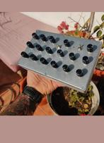 Lefty's Sound Lab/King Drone The Great, Musique & Instruments, Synthétiseurs, Enlèvement ou Envoi