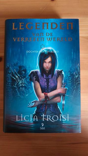 Licia Troisi - Dochter van het bloed beschikbaar voor biedingen