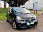 Toyota Aygo 1.0 Benzine 2006 Gekeurd VVK, Auto's, Toyota, Voorwielaandrijving, Stof, Zwart, Handgeschakeld