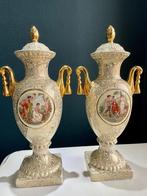 Deux vases anciens en porcelaine, Antiek en Kunst, Antiek | Vazen, Ophalen