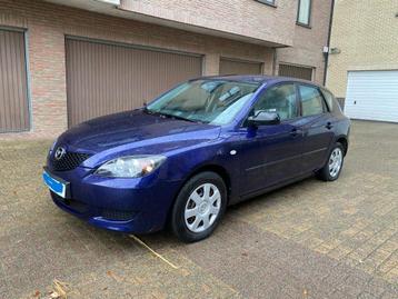 mazda 3 essence  beschikbaar voor biedingen