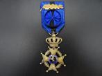 Médaille d'officier de l'Ordre Léopold II avec palme, Collections, Autres, Enlèvement ou Envoi, Ruban, Médaille ou Ailes