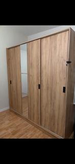 Kledingkast, Enlèvement, Comme neuf