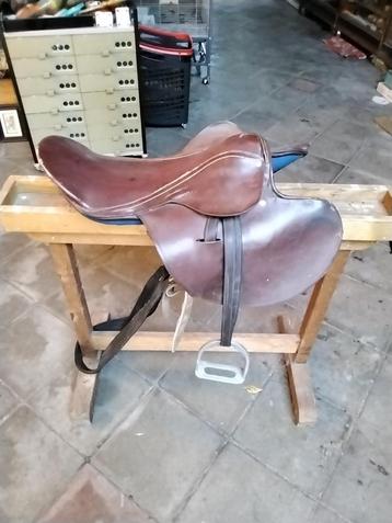 Zadel voor paard beschikbaar voor biedingen