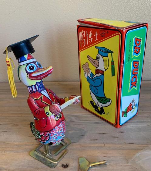 Boîte élégante vintage Wind up duck  avec boîte et clé, Antiquités & Art, Curiosités & Brocante, Enlèvement ou Envoi