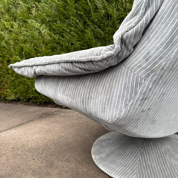 Vintage draaibare fauteuil, Huis en Inrichting, Fauteuils, Zo goed als nieuw, Ophalen