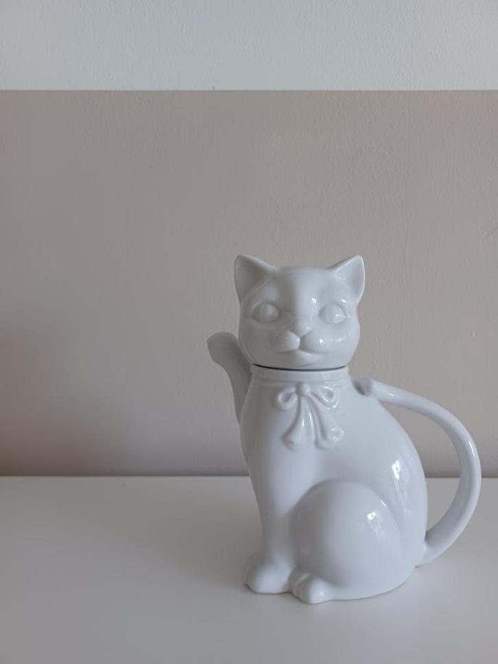 Purrfect kannetje/theepot, porselein. Kattenfiguur. Vintage, Huis en Inrichting, Keuken | Servies, Nieuw, Overige typen, Effen