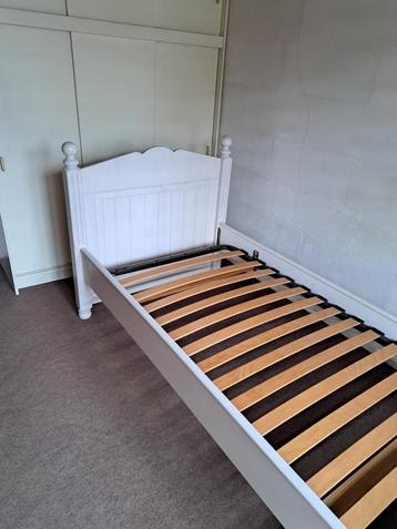 Lit + matelas, Enlèvement, Comme neuf